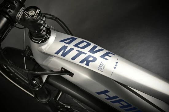 Haibike Adventr FS 9 Full SusTrekking Electric Mountain Bike 2023, Yamaha PW-S2 - Silver/Blue 5 Haibike Adventr FS 9 Full SusTrekking Electric Mountain Bike 2023, Yamaha PW-S2 - Silver/Blue - Image 3