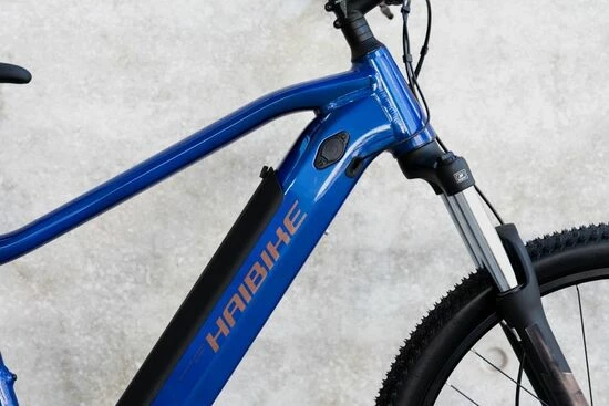 Haibike AllTrack 4 Hardtail Electric Mountain Bike 2023, BOSCH Perf. - Metallic Midnight Blue/Bronze 9 Haibike AllTrack 4 Hardtail Electric Mountain Bike 2023, BOSCH Perf. - Metallic Midnight Blue/Bronze - Image 7
