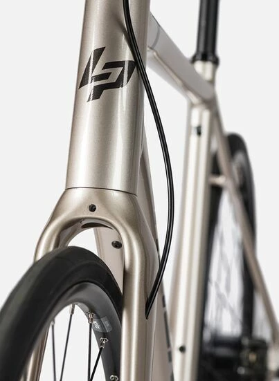 Lapierre ESensium 3.2 Electric Road Bike 2022, 700c Wheels - Metallic Champagne 12 Lapierre ESensium 3.2 Electric Road Bike 2022, 700c Wheels - Metallic Champagne - Image 10