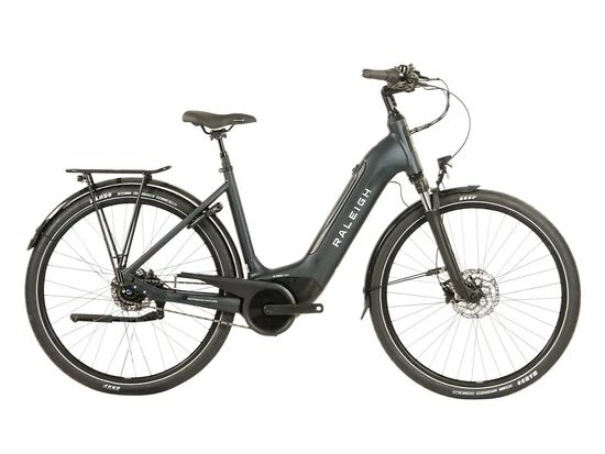 Raleigh Motus Grand Tour HUB Low Step Electric Bike 2022, BOSCH Active - Black 3 Raleigh Motus Grand Tour HUB Low Step Electric Bike 2022, BOSCH Active - Black