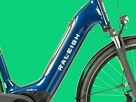 Raleigh Motus Tour PLUS Step Through Hybrid Bike 2022, 700c Wheel, BOSCH Active + - Deep Sea Blue 7 Raleigh Motus Tour PLUS Step Through Hybrid Bike 2022, 700c Wheel, BOSCH Active + - Deep Sea Blue - Image 5